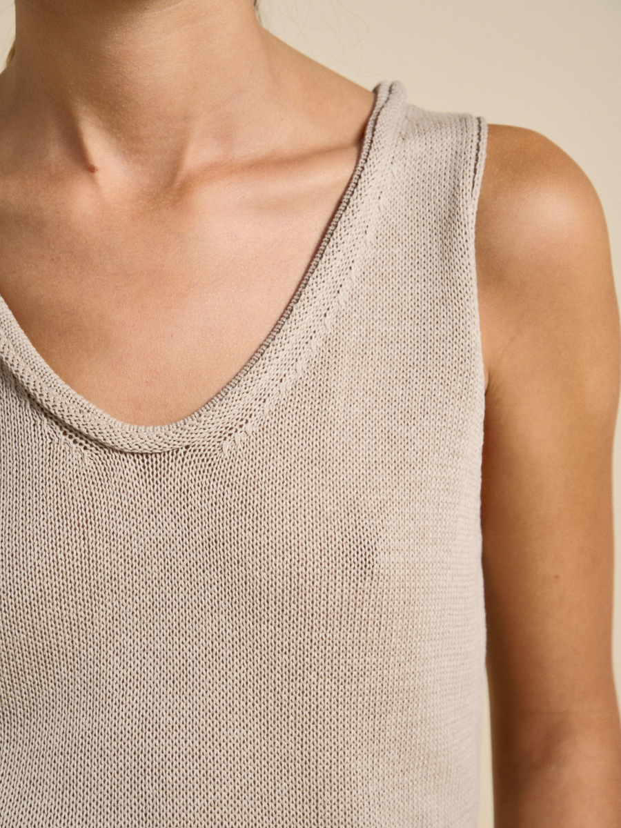 Scoop Spring Tank