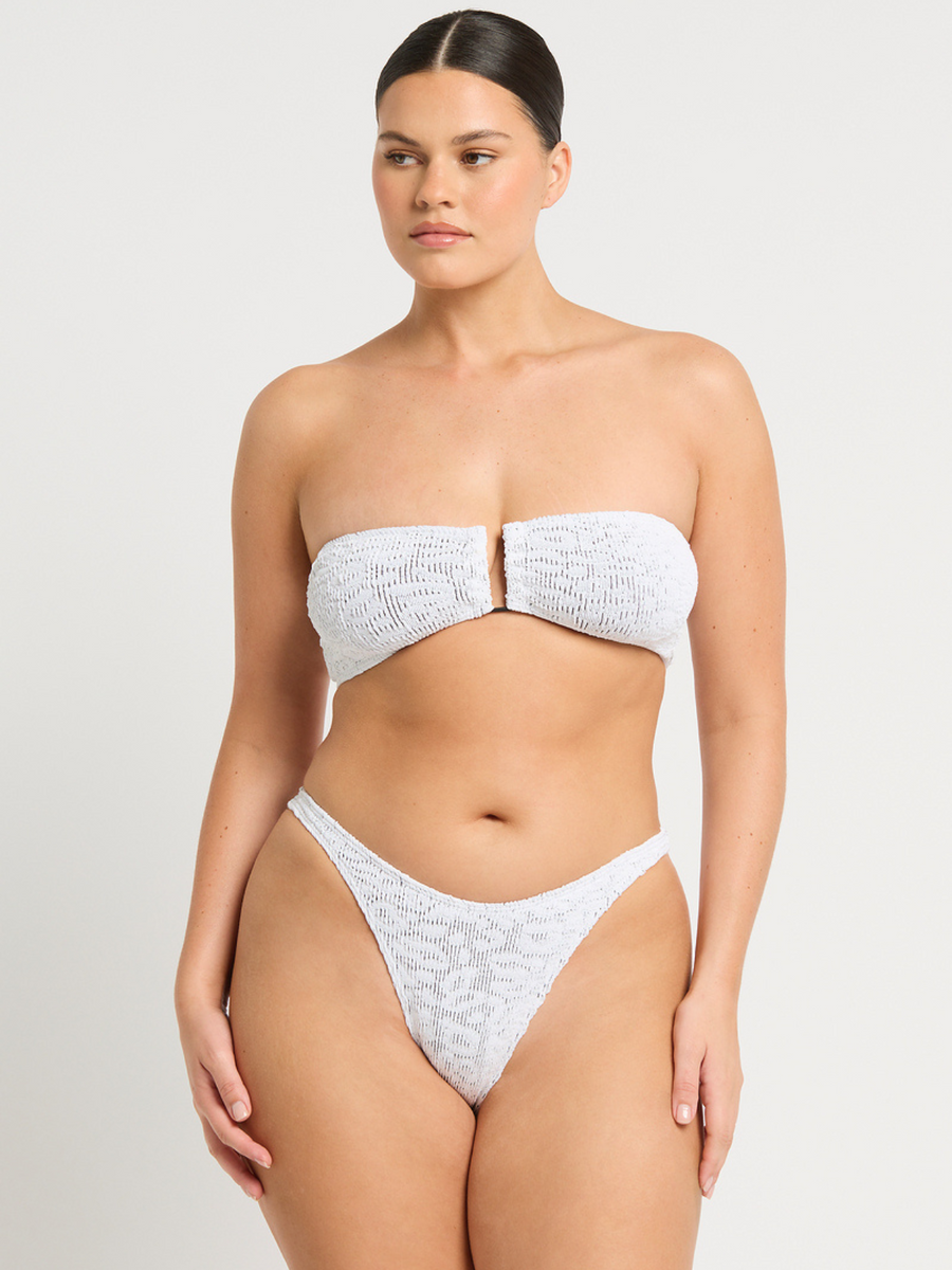 Scene Brief | Optic White leopard