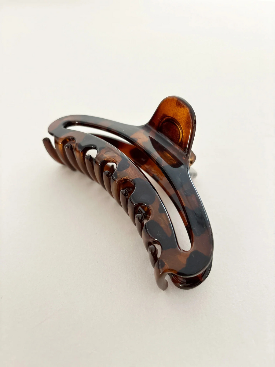 Zen Oval Hair Claw Clip