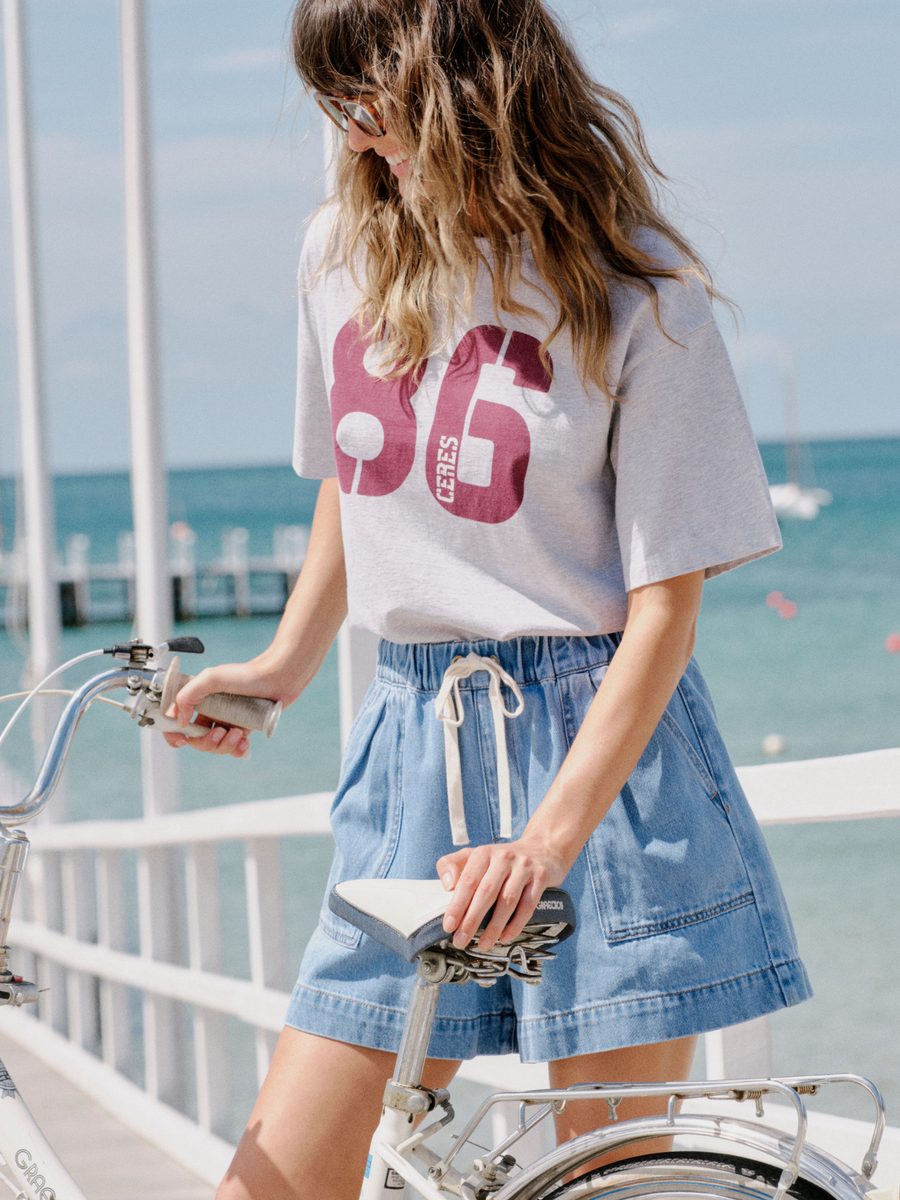 Relaxed Everyday Short | Mid Blue Wash