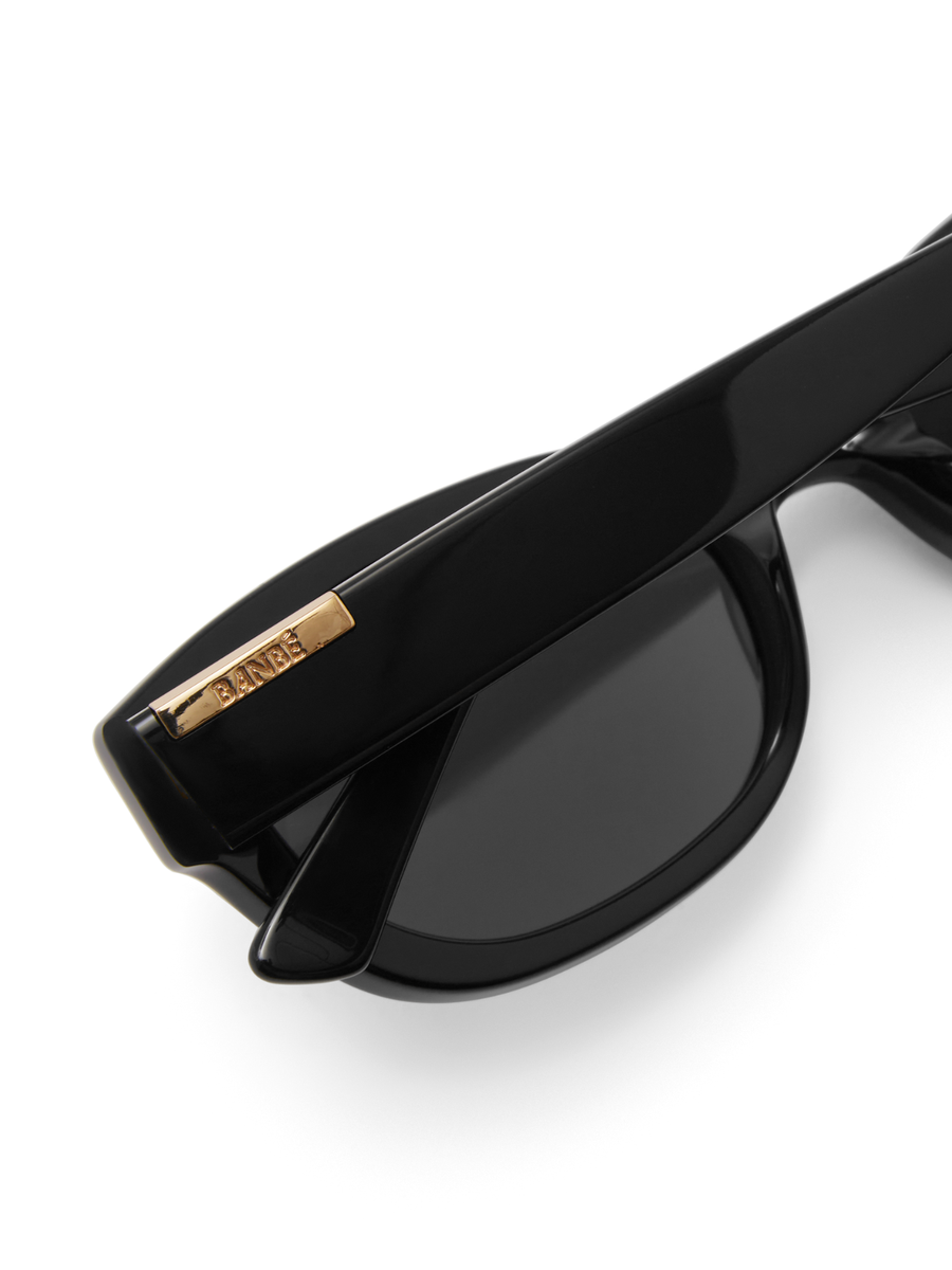 THE PAIGE | BLACK-BLACK