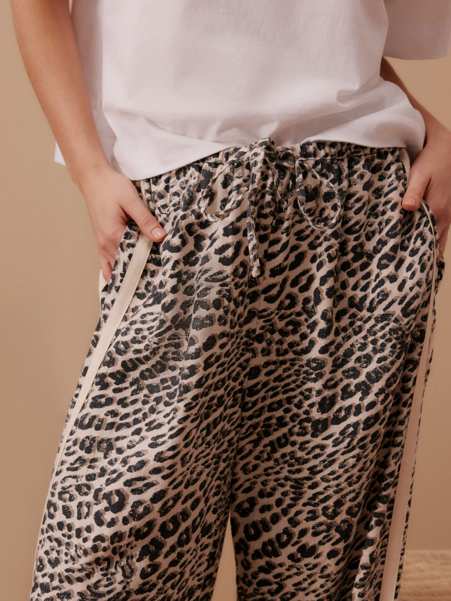 Relaxed Drawstring Pant | Leopard