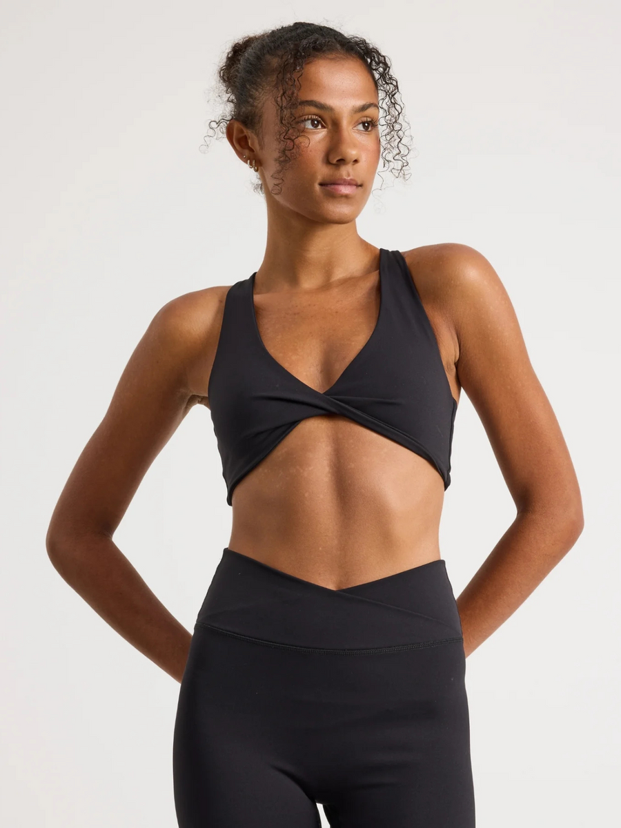 Butter Twist Front Crop | Black