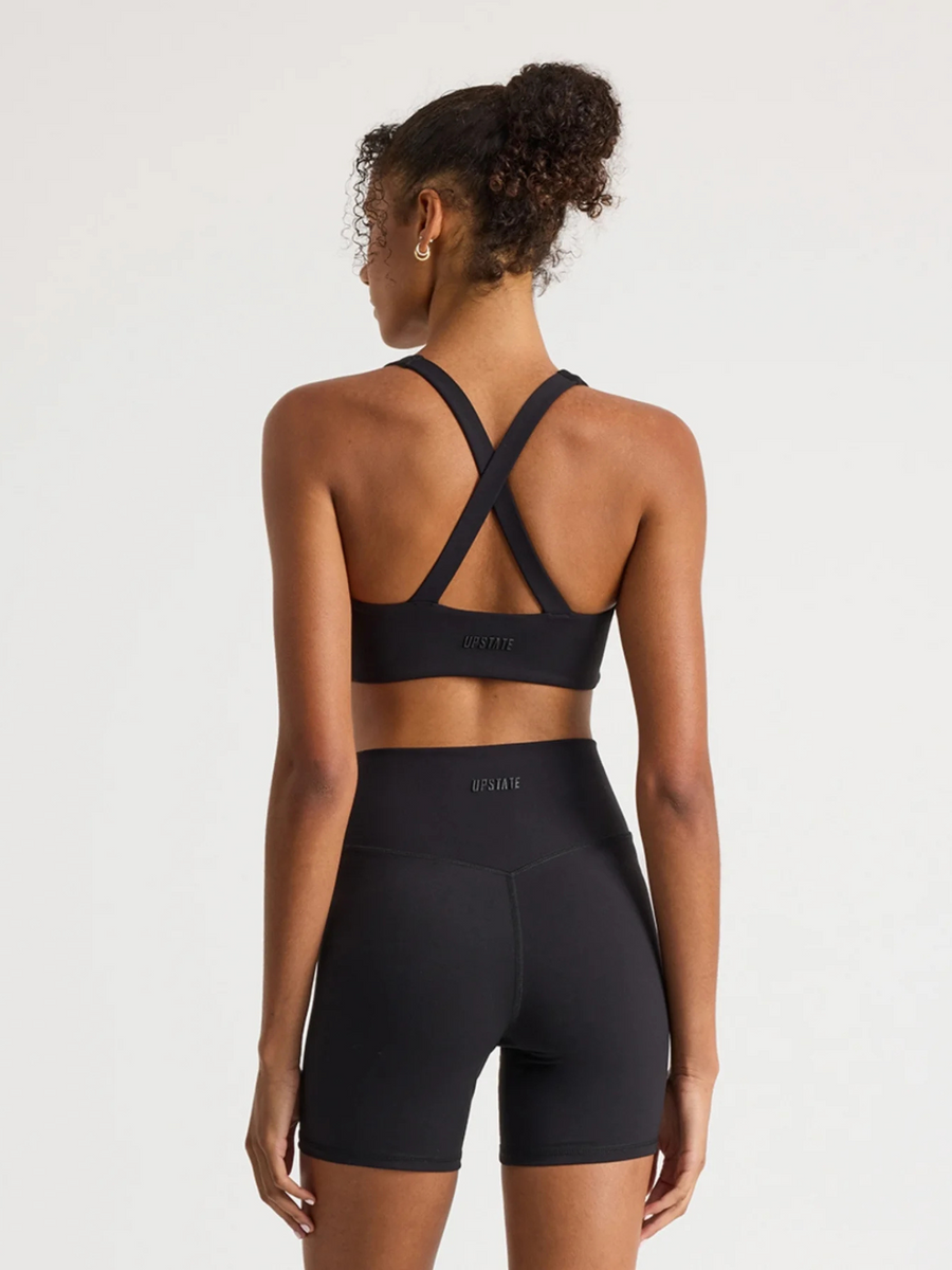 Butter Twist Front Crop | Black