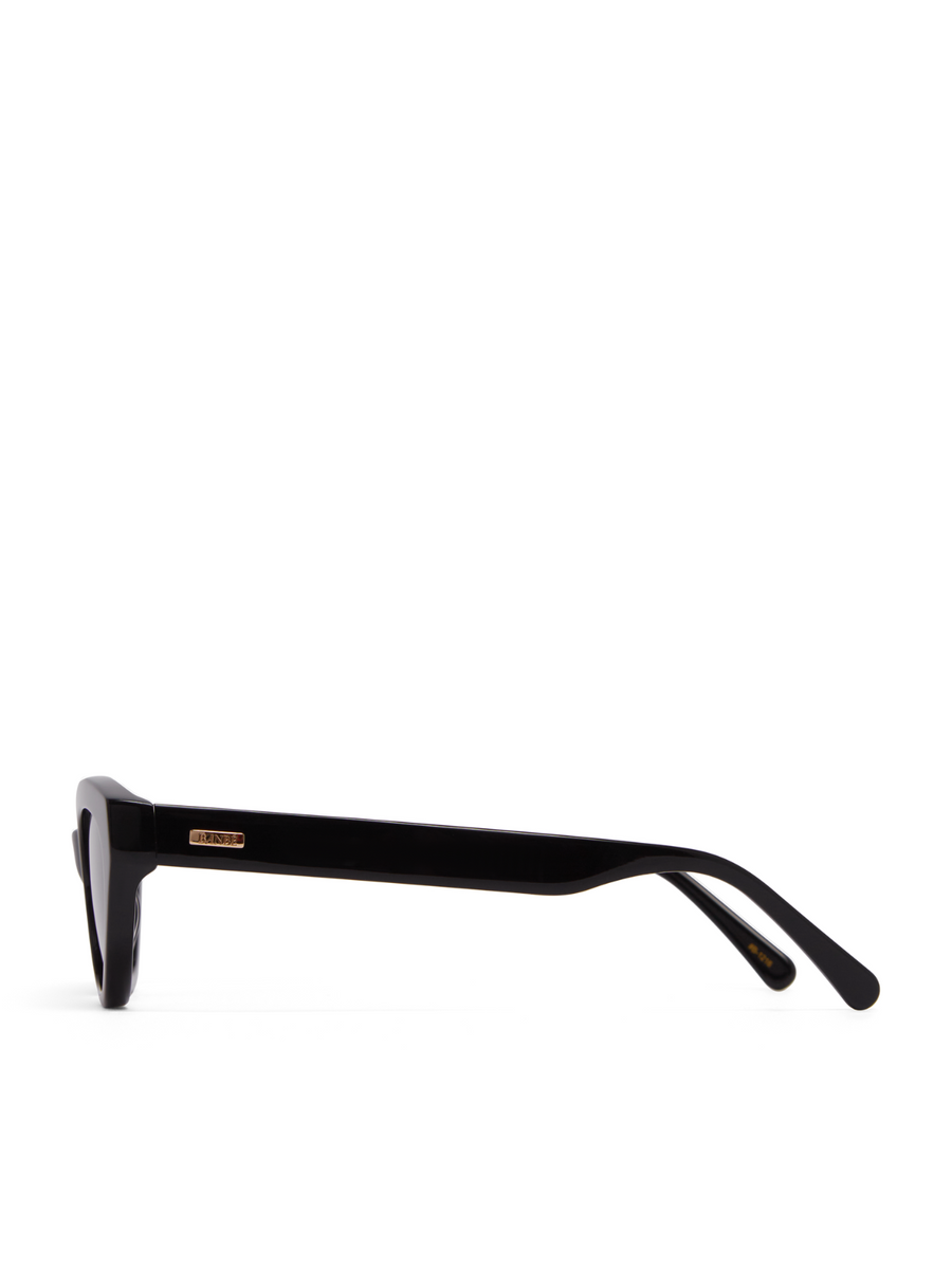 THE WINSLET | BLACK-BLACK