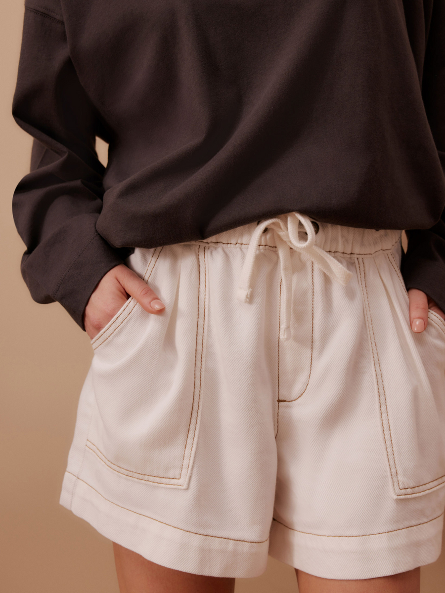 Darcy Relaxed Everyday Short | Ecru