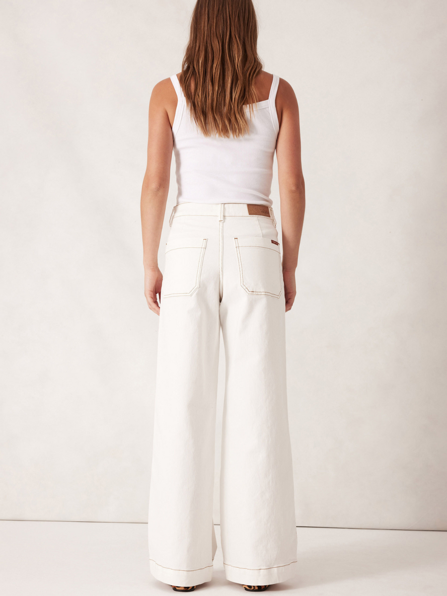 Wide Leg Patch Pocket Jean | Fresh Ecru